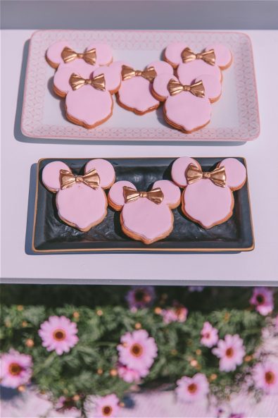 Minnie Mouse pink shaped cookies