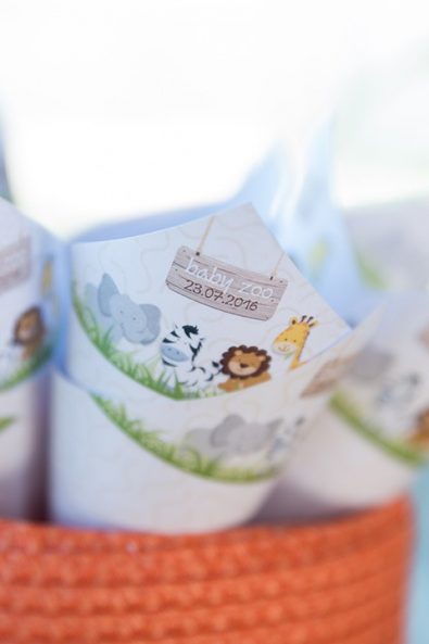 Birthday Party paper cones for sweets with jungle animals for a boy baptism.