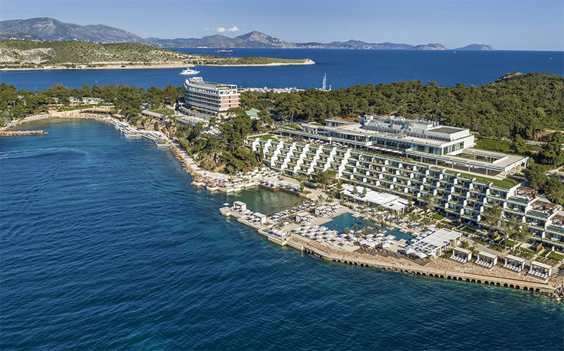 Four seasons hotel in Athenian riviera