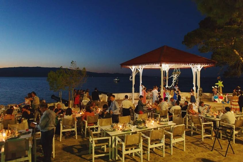 Hydra venue at night